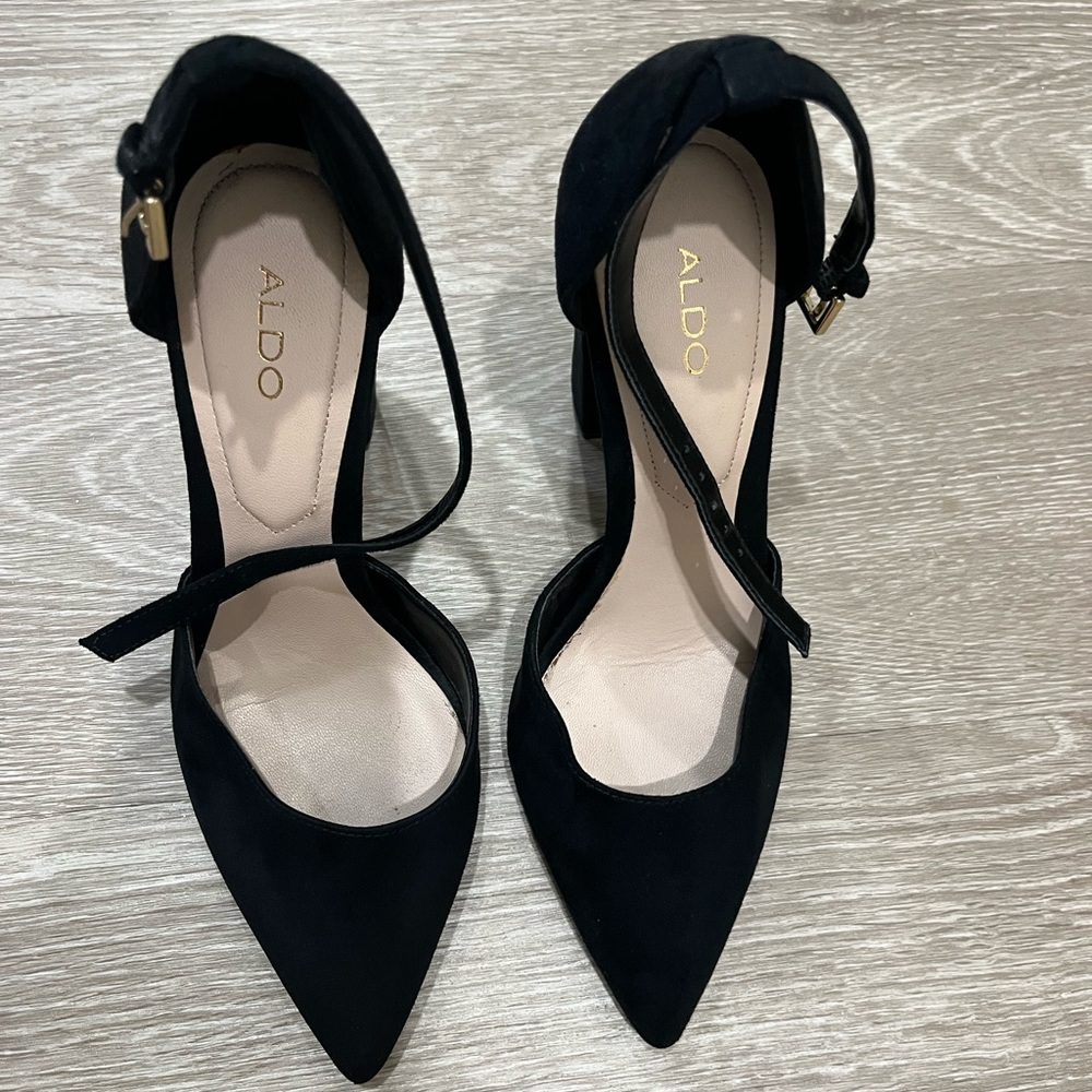 Aldo pointy closed toe suede heels